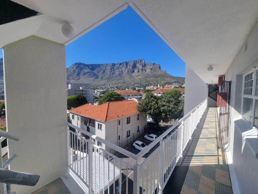 To Let 2 Bedroom Property for Rent in Tamboerskloof Western Cape